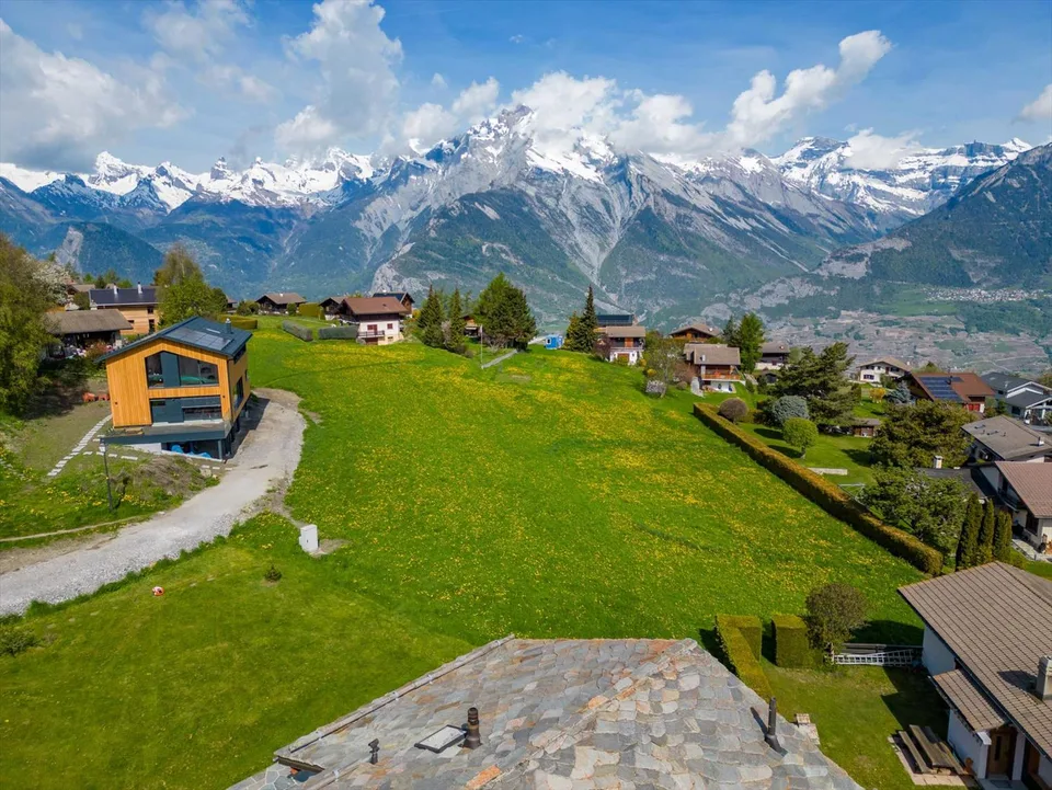 Wunderschönes Baugrundstück mit Aussicht