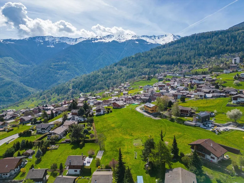 Wunderschönes Baugrundstück mit Aussicht