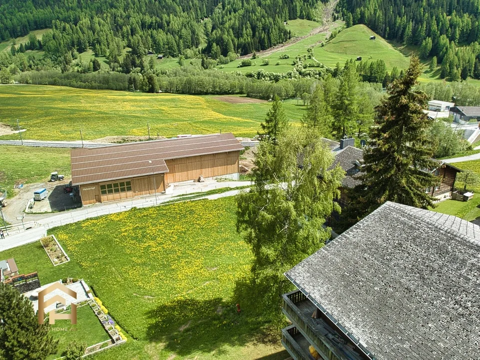 Terrain de construction de rêve dans un emplacement ensoleillé au cœur de Gluringen - Goms