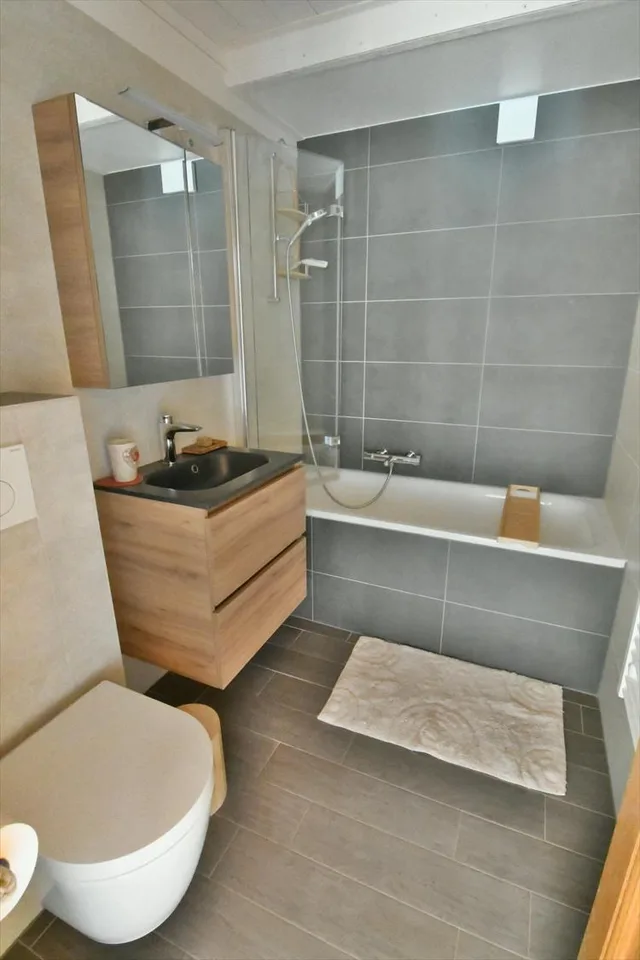 Wunderschöner, renovierter Duplex mit 6,5 Zimmern, sehr gut gelegen in Mayens-de-Chamoson – Foto 11 von 15