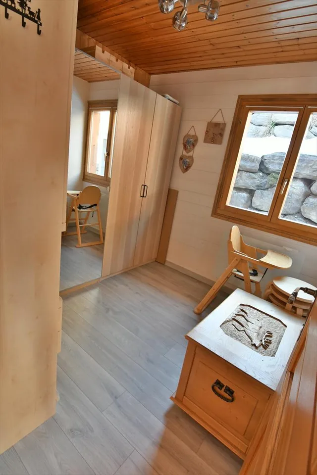 Wunderschöner, renovierter Duplex mit 6,5 Zimmern, sehr gut gelegen in Mayens-de-Chamoson – Foto 10 von 15
