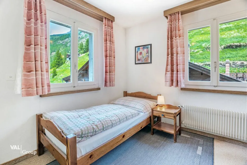 Opportunità di investimento nel cuore della Saastal - Hotel o seconde case approvate a Saas-Grund