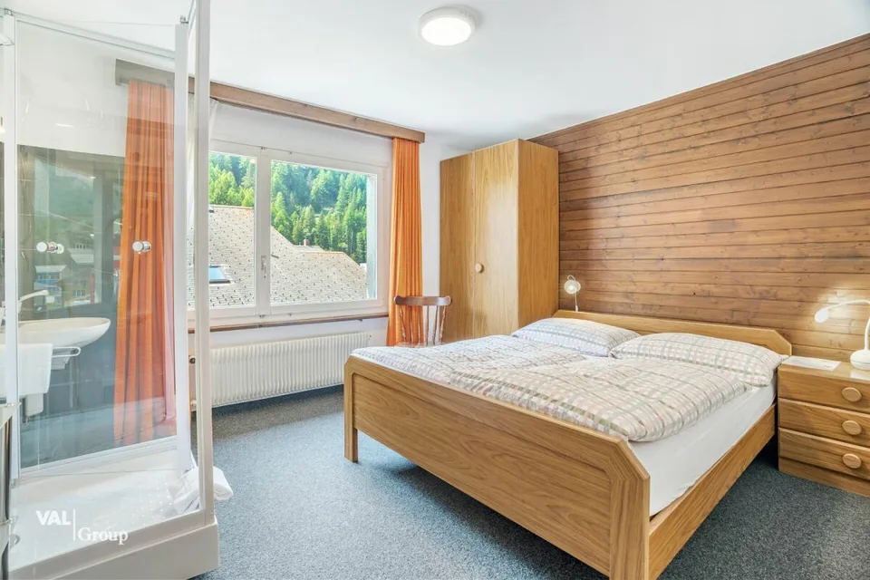 Opportunità di investimento nel cuore della Saastal - Hotel o seconde case approvate a Saas-Grund