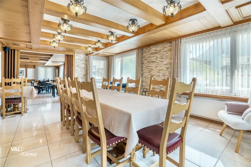 Opportunità di investimento nel cuore della Saastal - Hotel o seconde case approvate a Saas-Grund