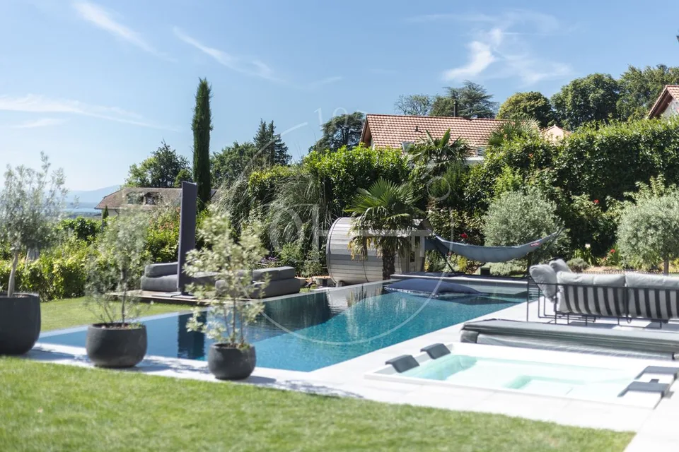 Magnifique villa avec vue lac