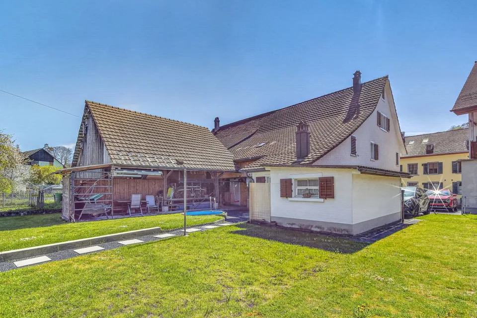 Zuhause mit Zukunft - Zwei Wohnungen, viel Platz und Ausbaupotenzial