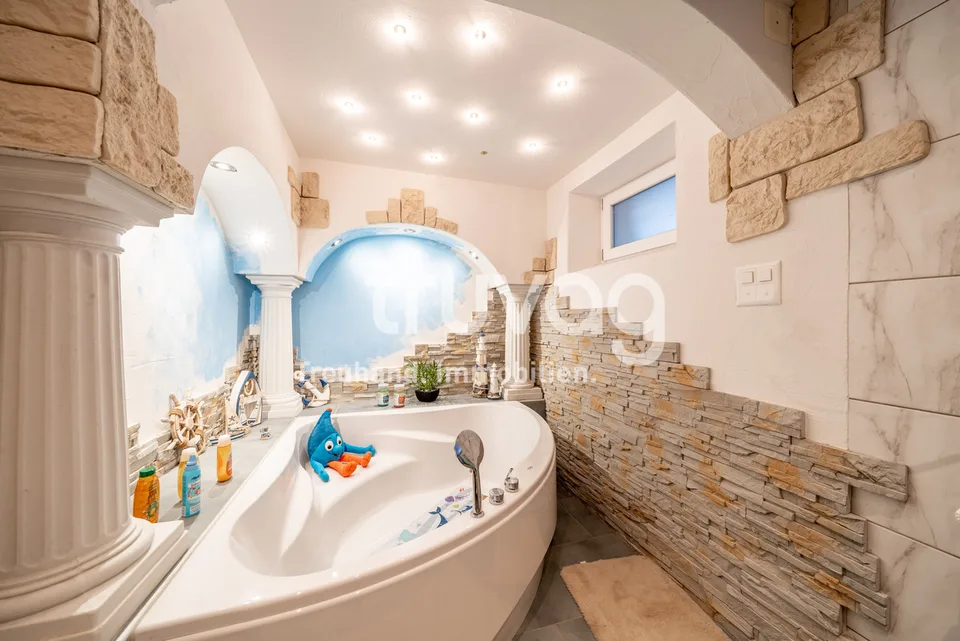 Proprietà familiare con terreno soleggiato – foto 7 di 13