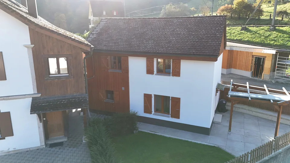 Zu verkaufen in Roches charmantes renovierte 3,5-Zimmer-Haus