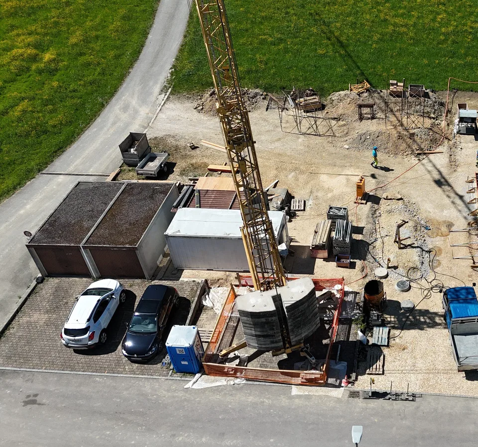 Zu verkaufen in Moutier, neues 5,5-Zimmer-Haus mit einem Grundstück von 615m² – Foto 8 von 8