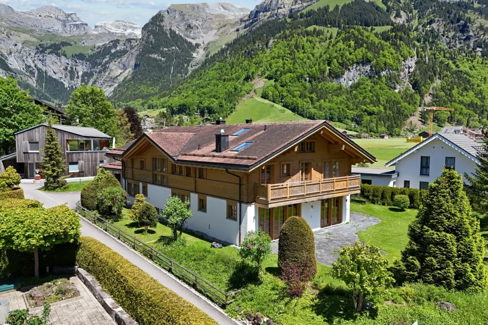 Exclusive Alpine Chic Villa in the Heart of Engelberg – photo 7 of 8