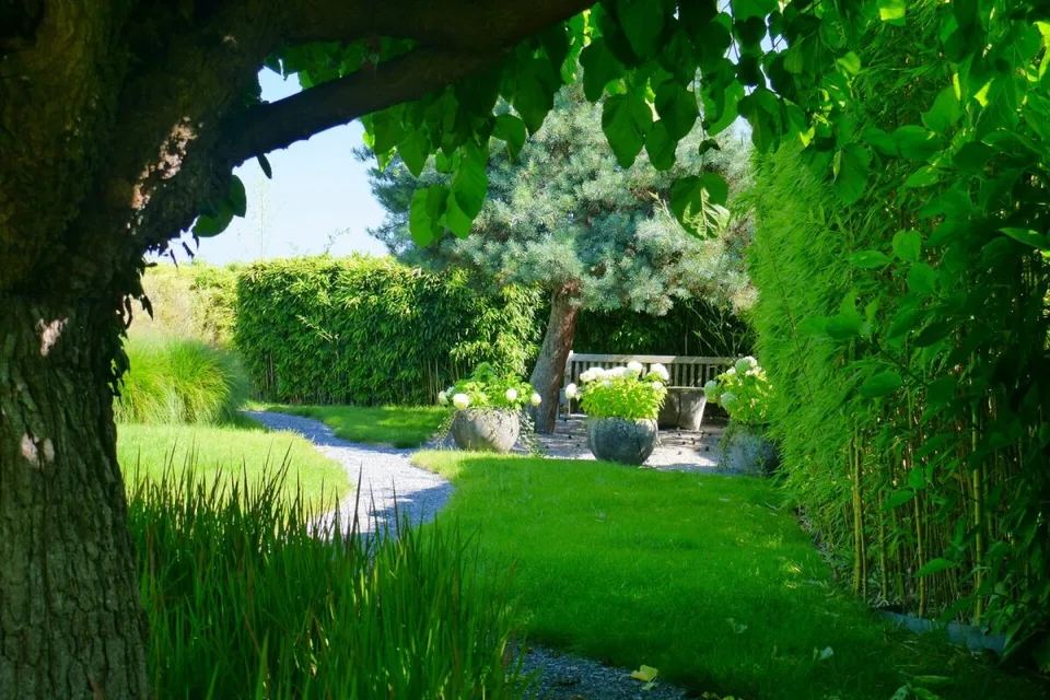 Moderne Villa mit Seeanstoss, Pool und Wellness – Foto 7 von 11