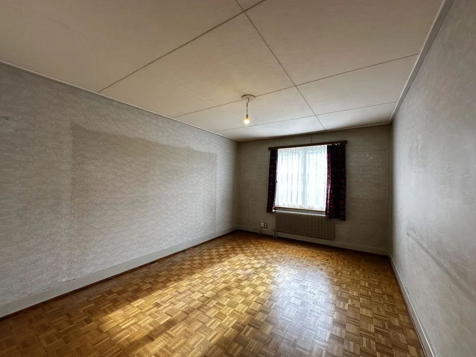 Familienhaus zur Renovierung mit 6,5 Zimmern in Courrendlin zu verkaufen – Foto 10 von 13