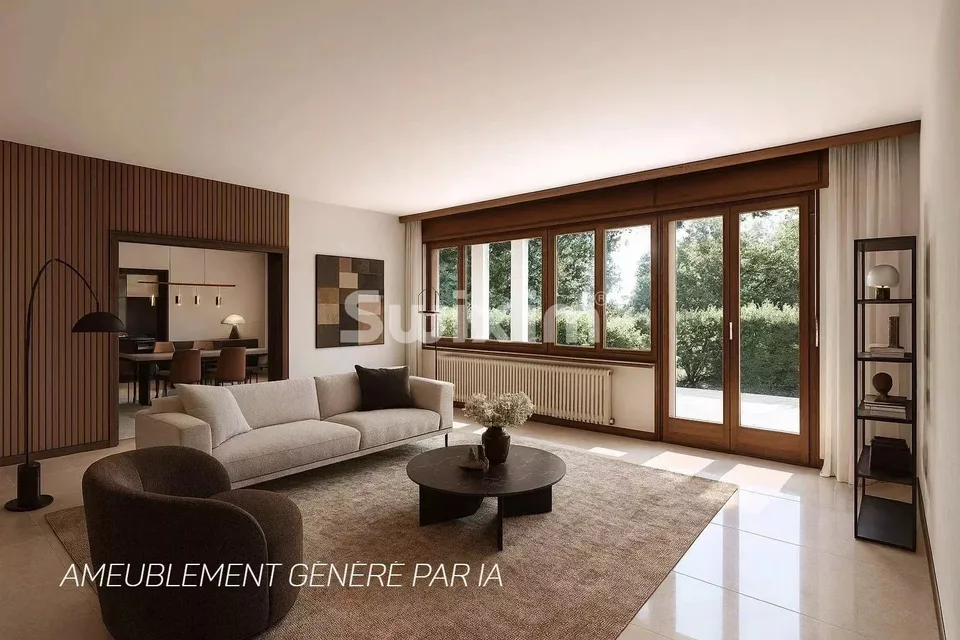 Spacious residence, calm and centrality