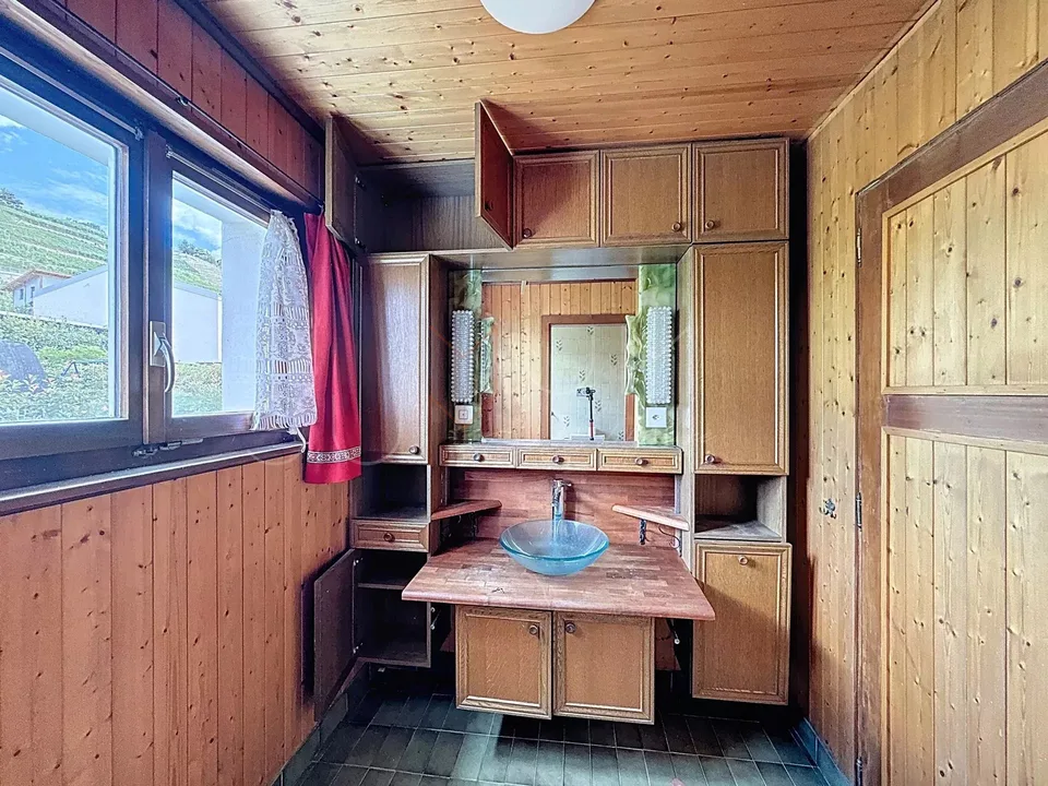 Maison à rénover avec jardin et fort potentiel à Champlan – photo 12 sur 13