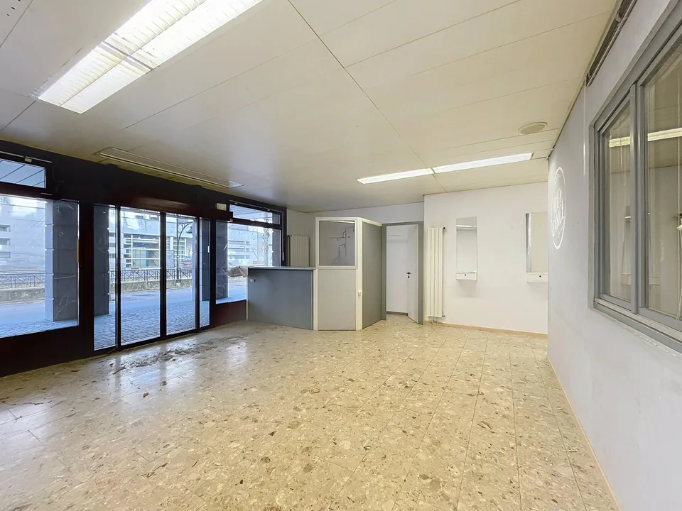 Geräumiger Geschäftsraum im Zentrum von Sierre