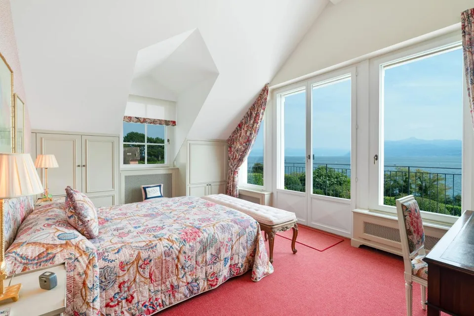 Eine Villa am Ufer des Genfersees ? Prestige, Raum und Licht – Foto 11 von 13