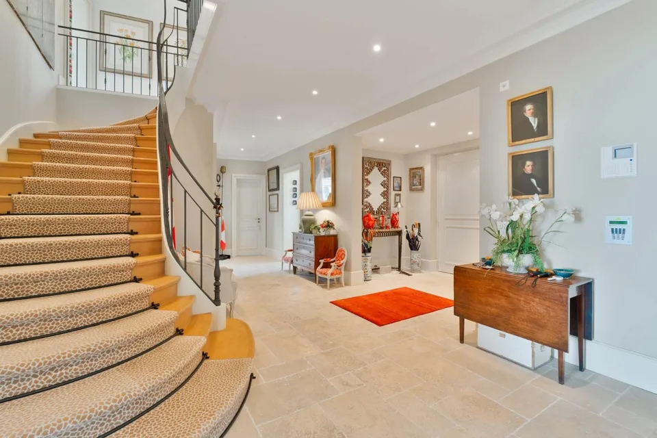 Eine Villa am Ufer des Genfersees ? Prestige, Raum und Licht – Foto 12 von 13