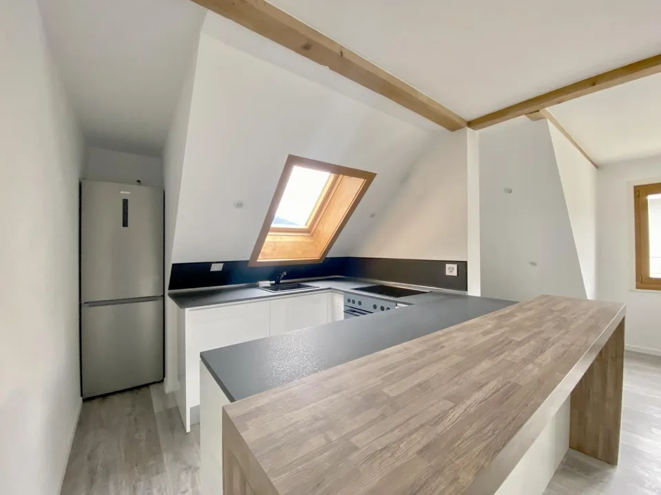 Attique-Loft entièrement rénové – foto 23 di 26