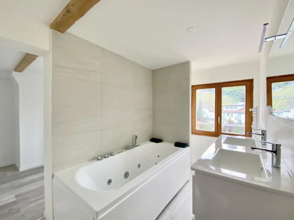 Attique-Loft entièrement rénové – foto 24 di 26