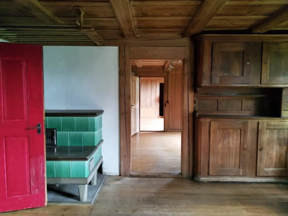 Ex fattoria con riserva di terreno edificabile e obbligo architettonico – foto 8 di 13