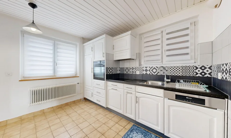 Belle Maison à St-Ursanne – 3 logements indépendants