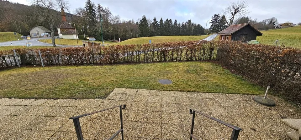 Ancienne ferme de 2 logements et un grand dépôt