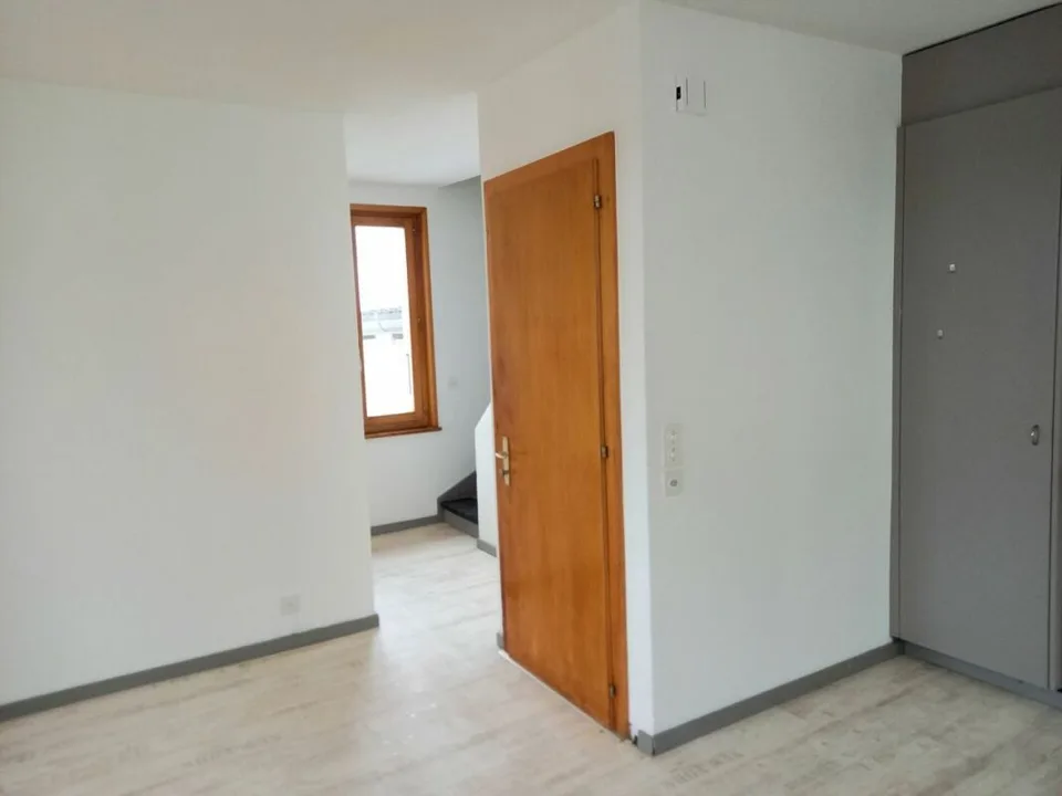 Kleines Ertragsgebäude im Herzen von Fully – Foto 8 von 13