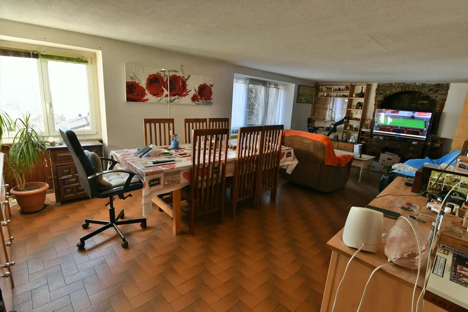 Zu ergreifen in Chamoson/VS, Anwesen bestehend aus 3,5 Parzellen, 1 Haus und 1 Scheune