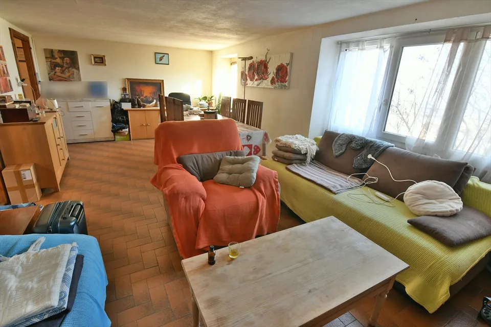 Zu ergreifen in Chamoson/VS, Anwesen bestehend aus 3,5 Parzellen, 1 Haus und 1 Scheune