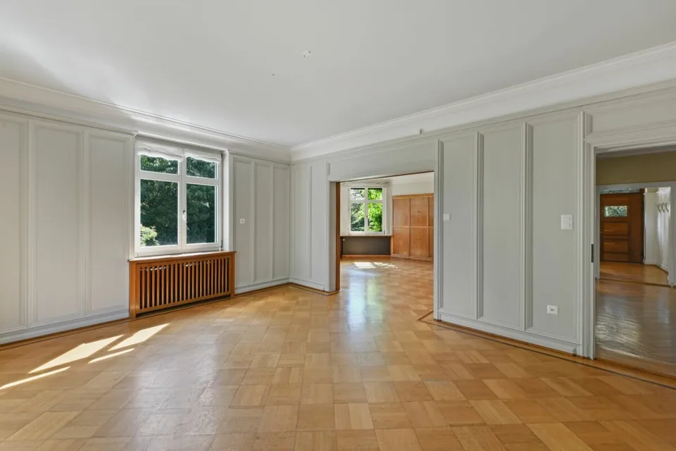 Villa storica in stile Liberty con fascino, grande giardino e tanto spazio per i tuoi sogni abitativi – foto 12 di 13
