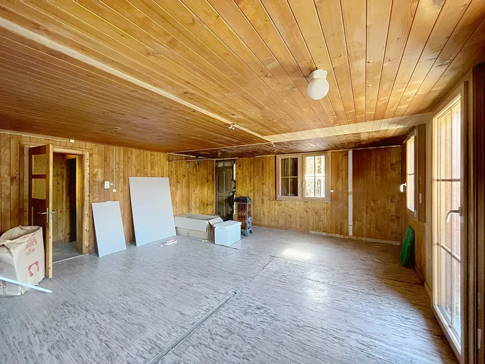 Appartement avec potentiel de rénovation et vue sur les montagnes