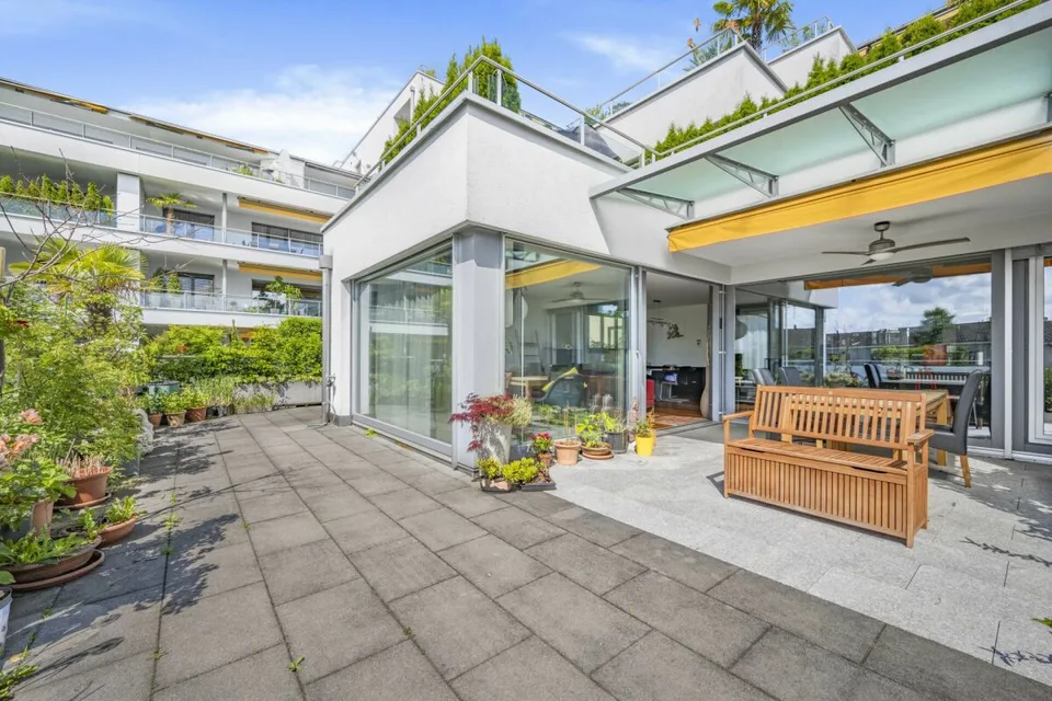 BAAR LIVING Ruhige 4.5-Zimmer-Terrassenwohnung