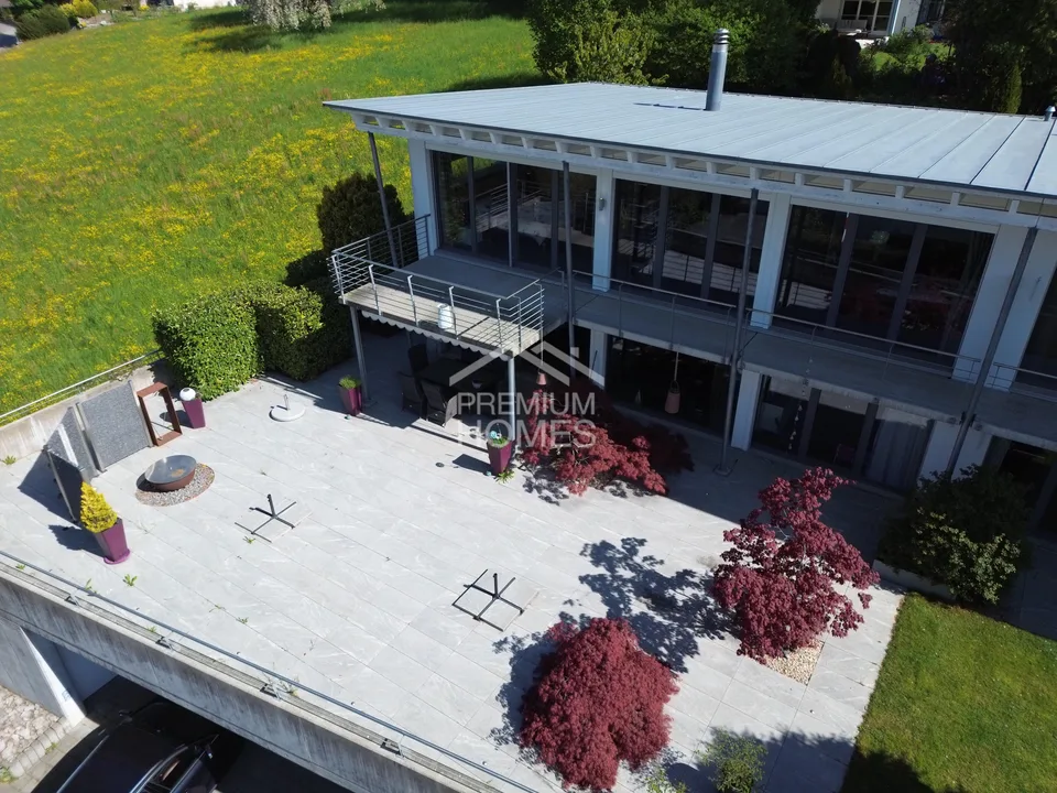 Modernes Zuhause mit grosszügigen Terrassen