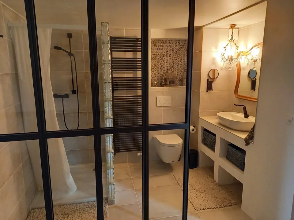 Casa storica ristrutturata con spazio professionale indipendente nel cuore di Landeron – foto 13 di 13