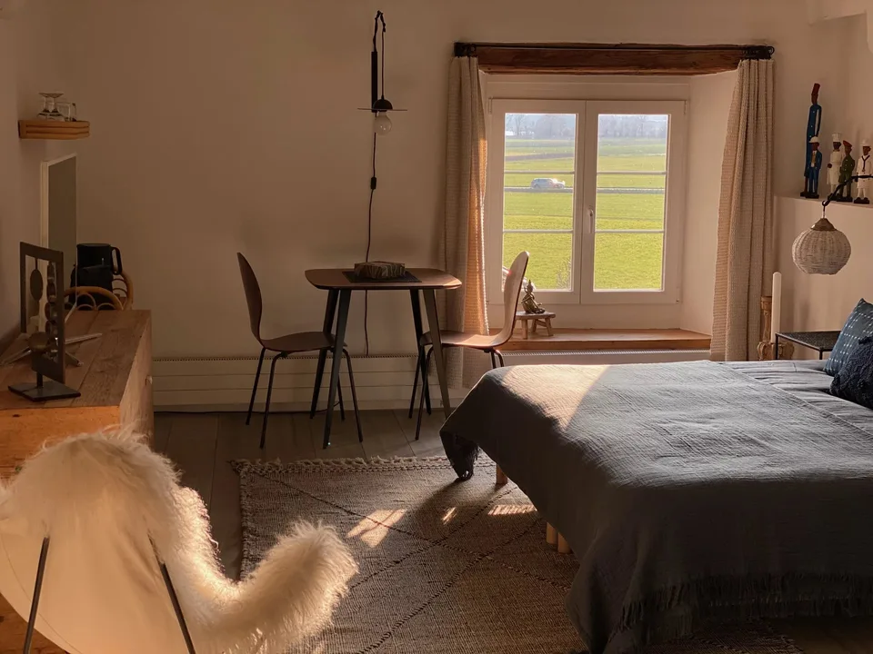Casa storica ristrutturata con spazio professionale indipendente nel cuore di Landeron – foto 11 di 13