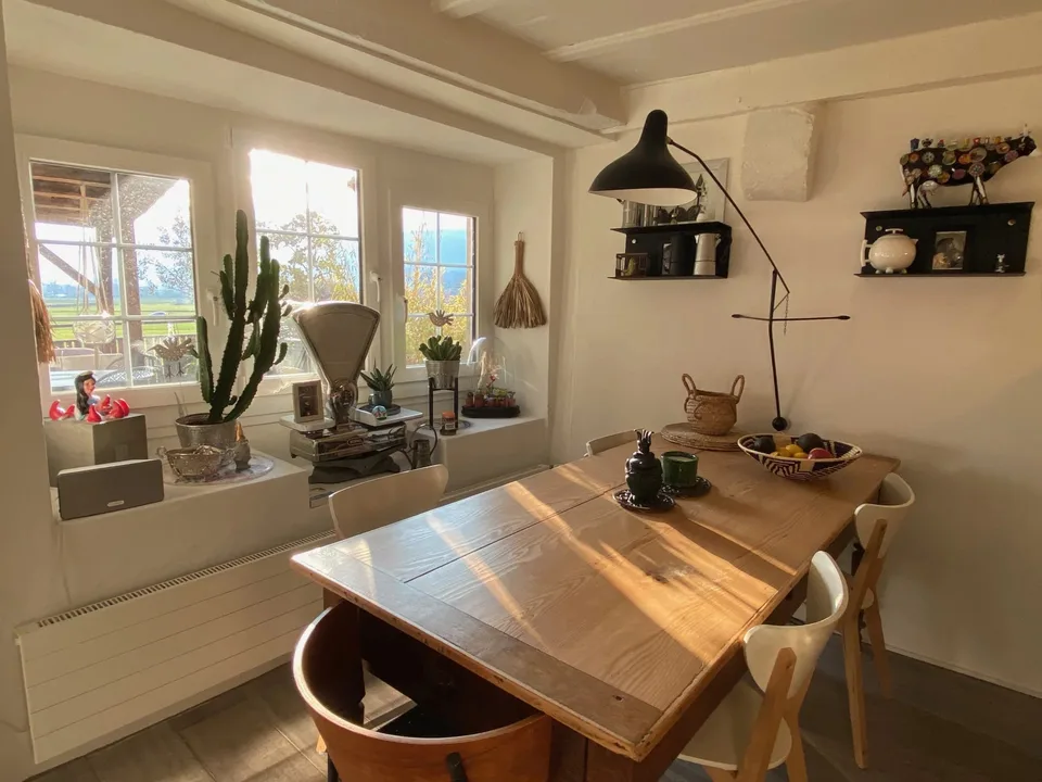 Casa storica ristrutturata con spazio professionale indipendente nel cuore di Landeron – foto 6 di 13