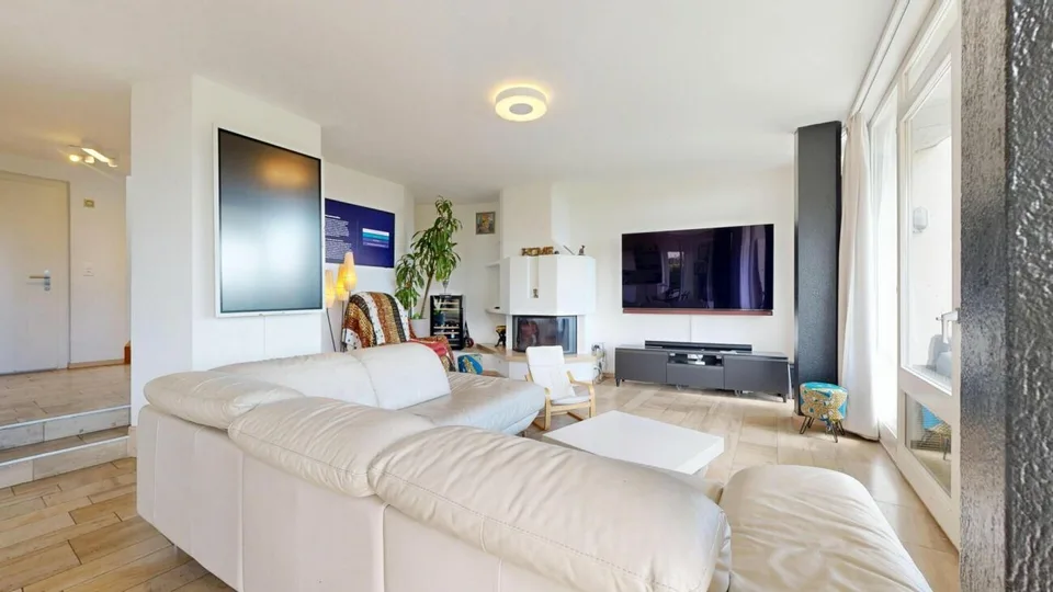 Ideale Villa für Familie mit unabhängiger 2-Zimmer-Wohnung – Foto 6 von 13