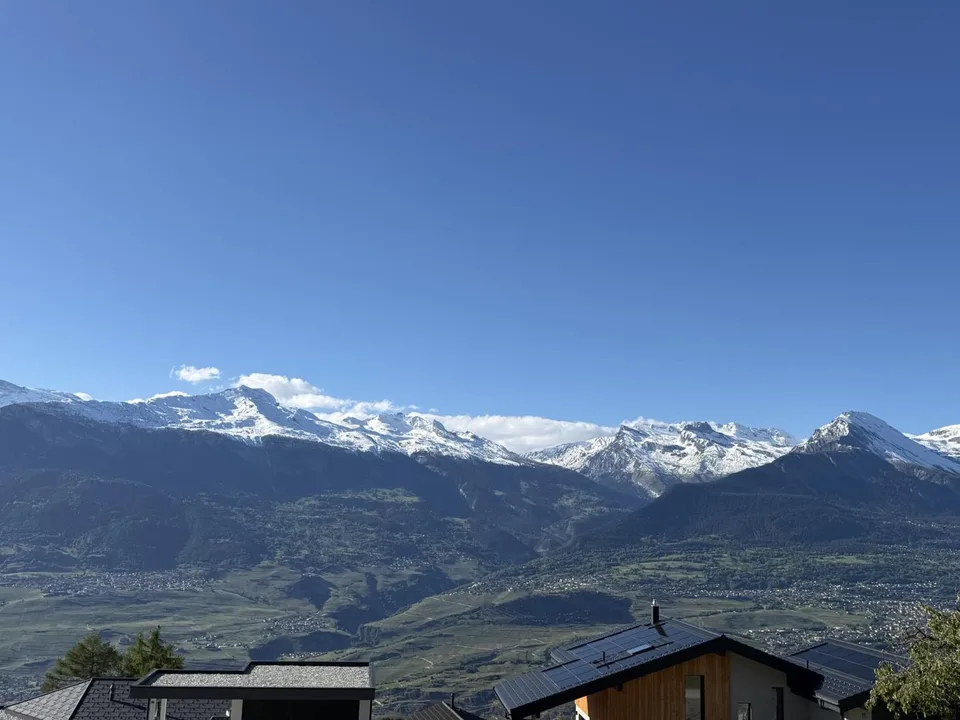 Prächtiges neues Dachgeschoss mit Panoramablick