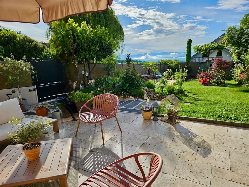 Élégante maison de village rénovée - jardin, terrasse et cachet