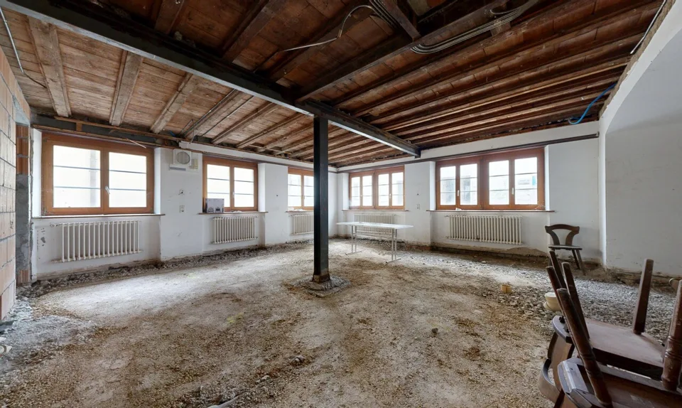 Investitionsgebäude - Möglichkeit zur Schaffung von 5 Einheiten auf 360m2 netto