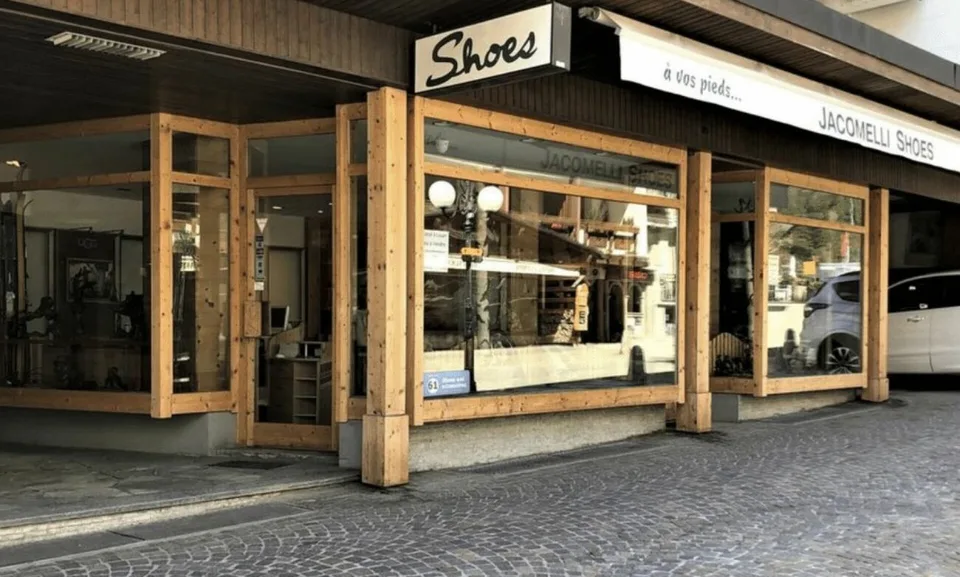 Local Commercial 300 m2 au centre de Montana – photo 8 sur 11