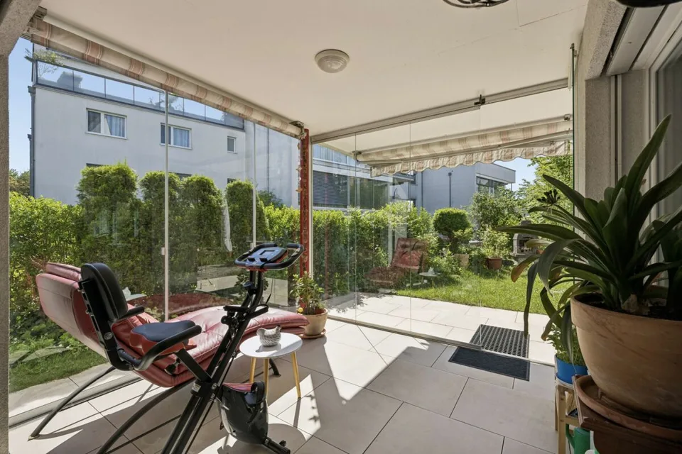 3.5 Zimmer Gartenwohnung mit Wintergarten