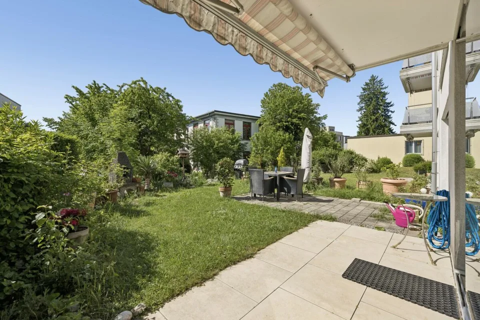 Appartamento giardino 3.5 locali con giardino d'inverno
