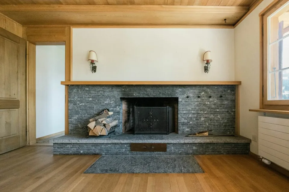 Exclusive chalet with a separate apartment in a sunny location in Schönried – photo 8 of 13