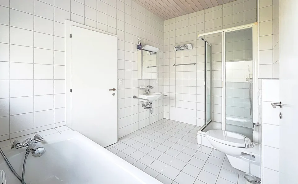Villa d'architetto con terrazza panoramica di 100m2 vista lago, a soli 10 minuti a piedi dal centro di Arzier – foto 12 di 13