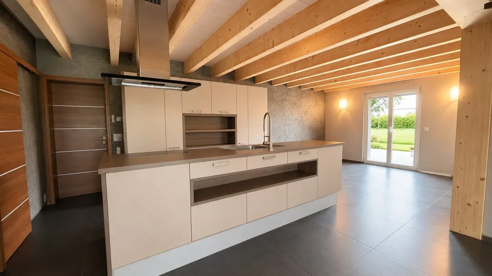 À vendre belle maison de 4 pièces avec grand garage/local à Cornol