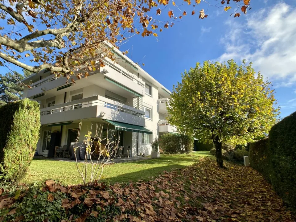 4.5-room apartment in a residence near the lake