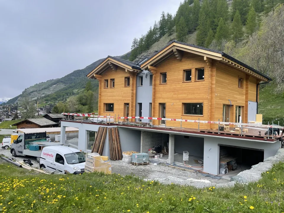 Superbe appartement 4.5 pièces rez-de-jardin à Evolène