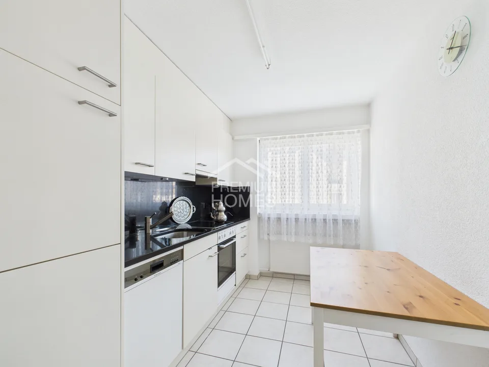 UNE MAISON POUR ARRIVER