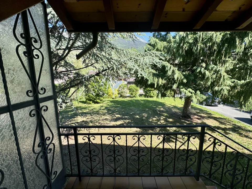 Magnifica villa indipendente di 220 m² a Vétroz